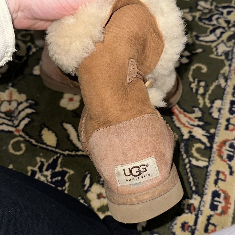 Ugh button boots - Picture 3 of 7